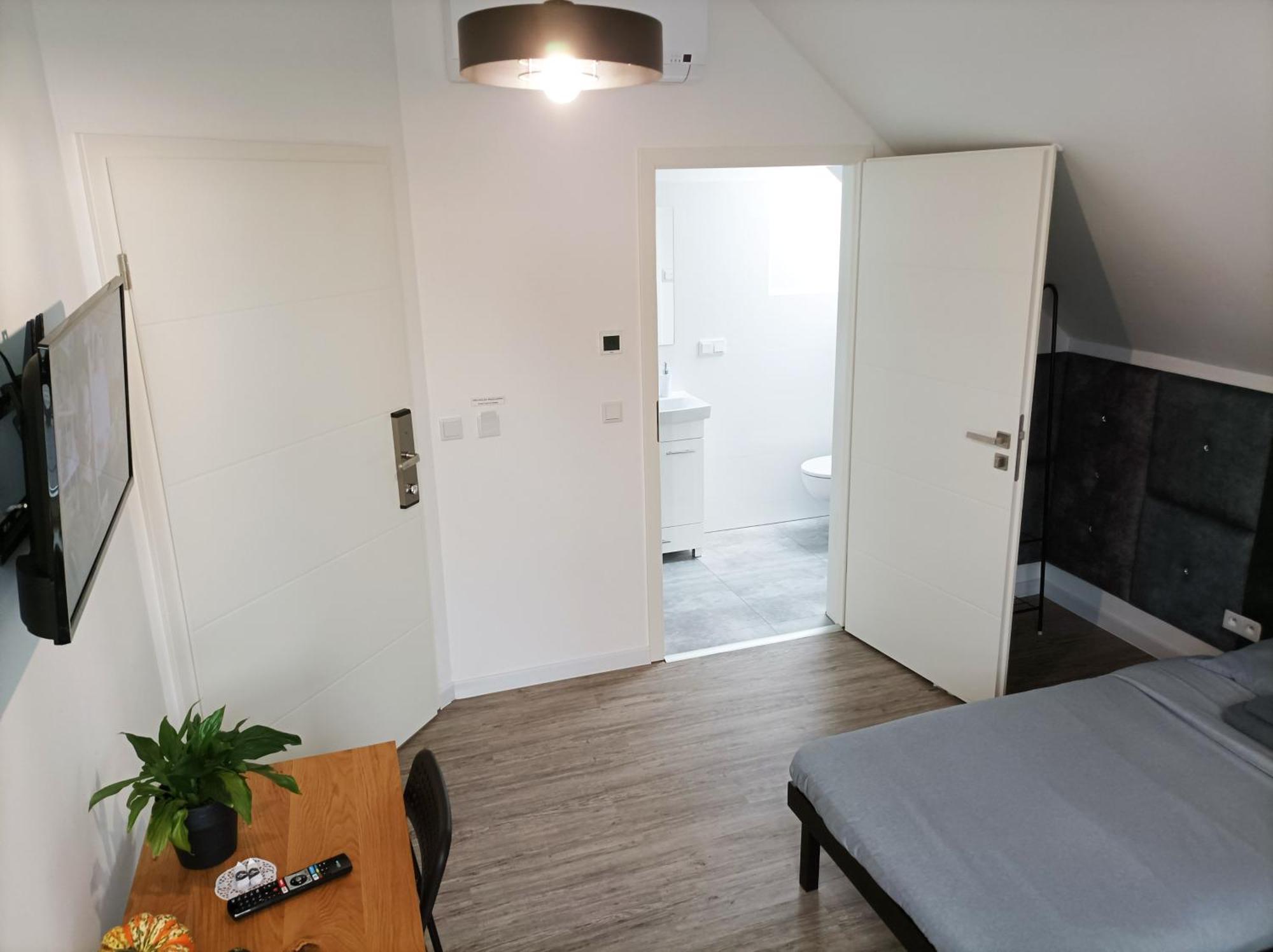 Pokoje Pod Palacem Koszecin Exterior foto